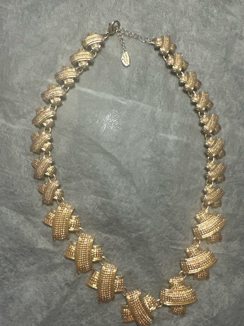 Ann Taylor Factory Gold Textured Ribbon-Link Necklace